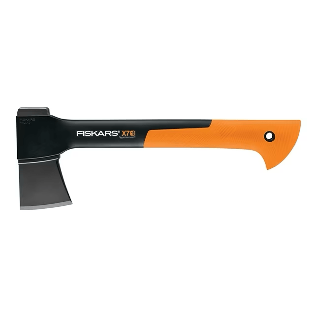 Fiskars x7 hatchet